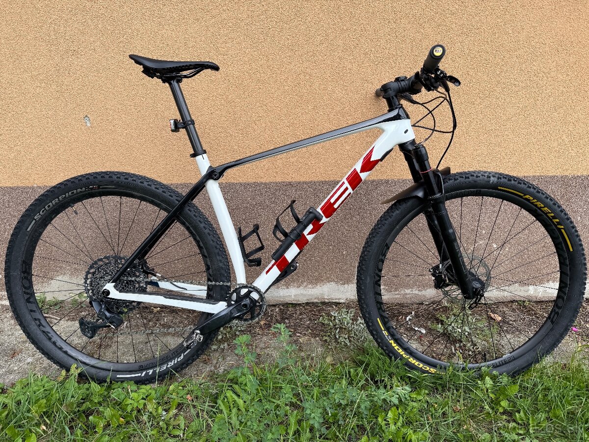 TREK Procaliber 9.7 XL - karbónové kolesá