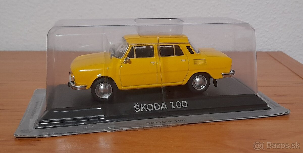 Retro autíčko Škoda 100