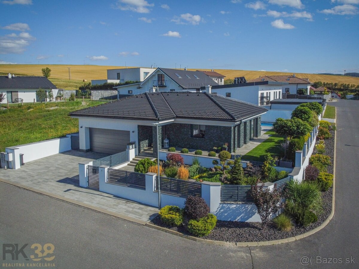 Exkluzívny rodinný dom s krásnym pozemkom pod Tatrami