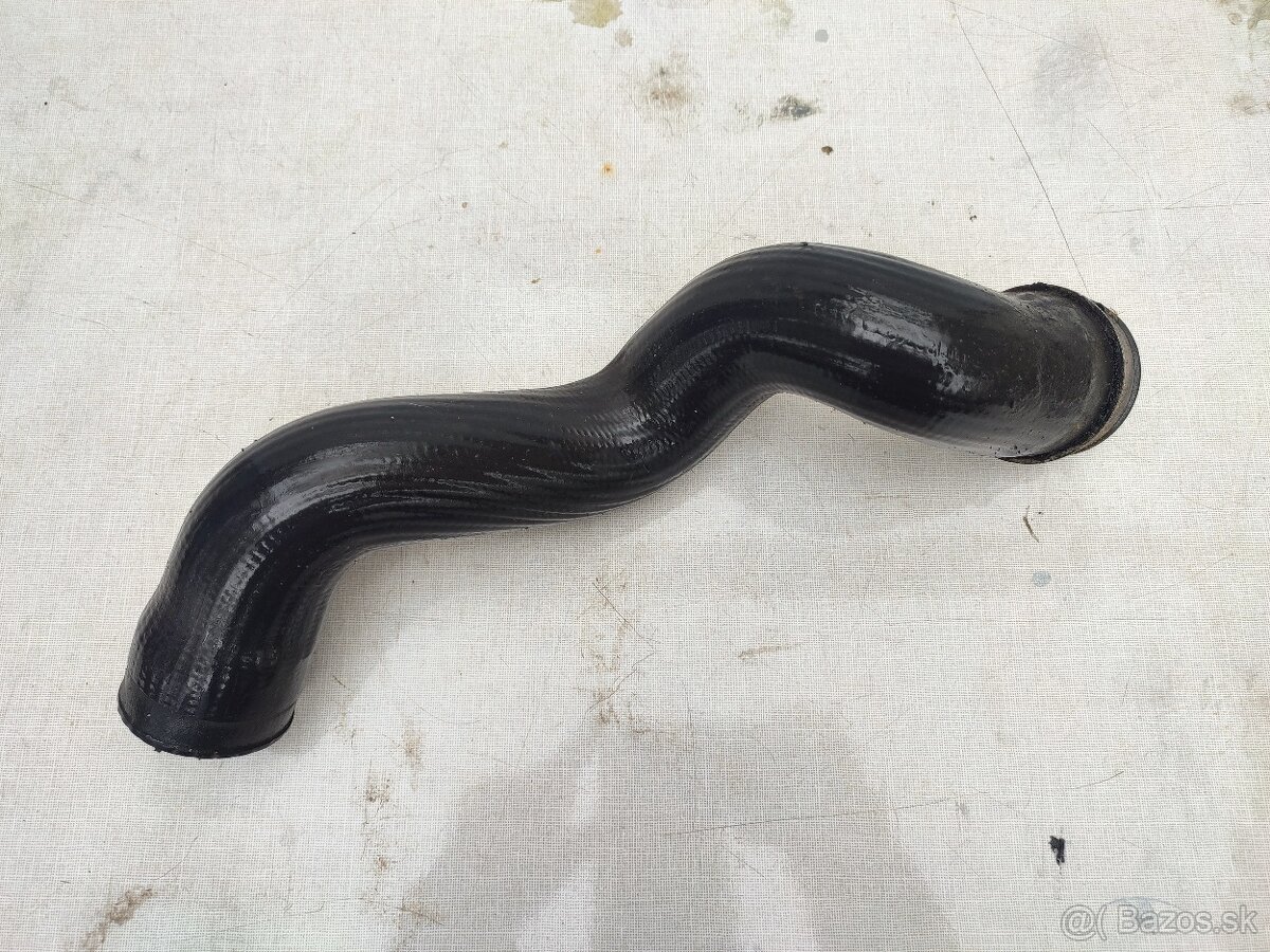 AUDI Q7 4L 4.2 TDI 240 KW - Hadica Turba