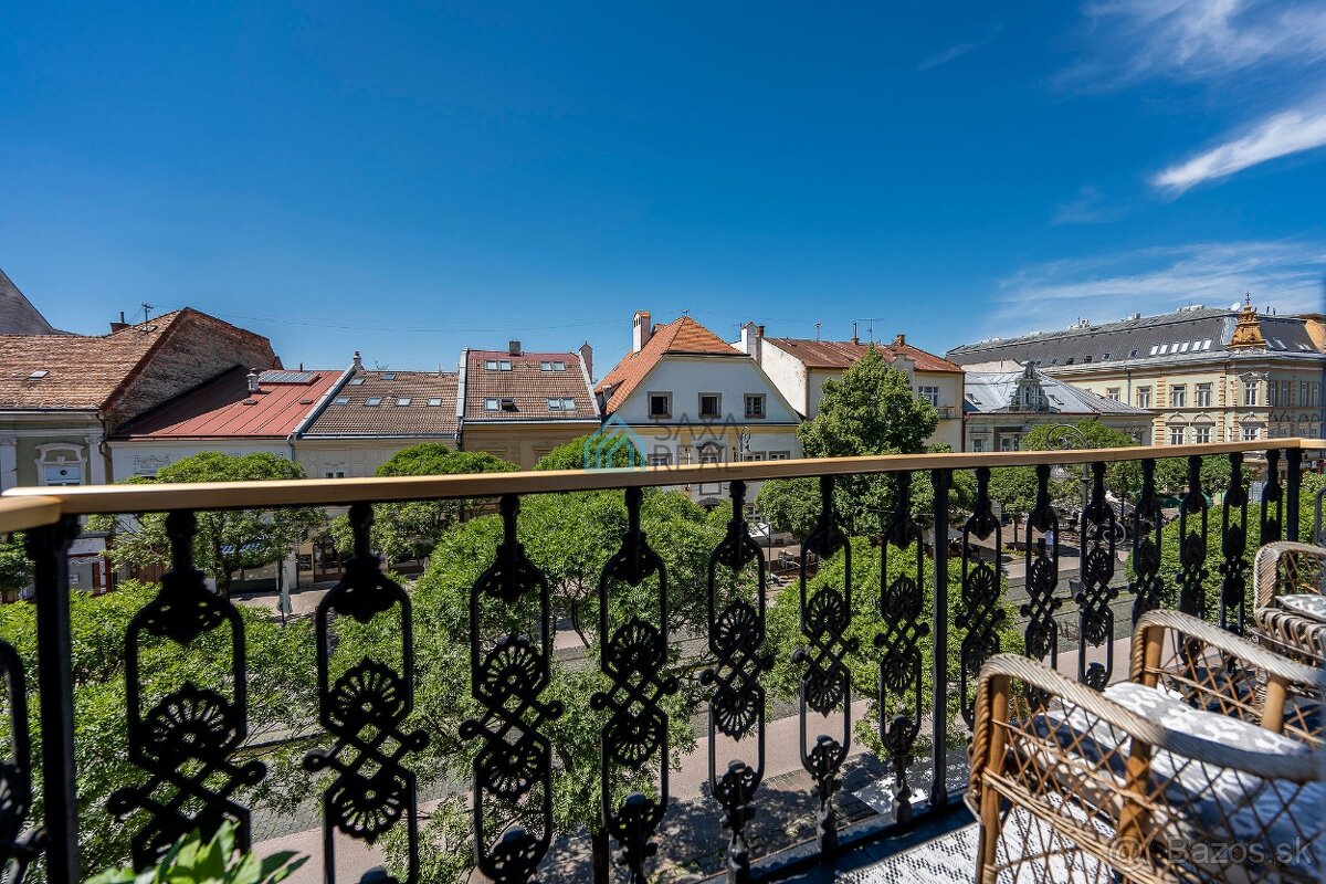 Byt 90 m2 v hist.centre a s balkónom na Hlavnej ulici.