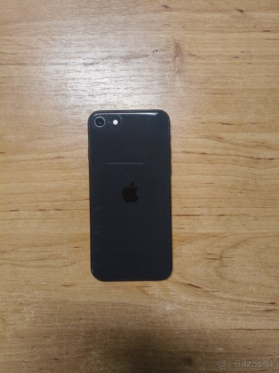 iphone se2020 64GB čierny batéria 100 %