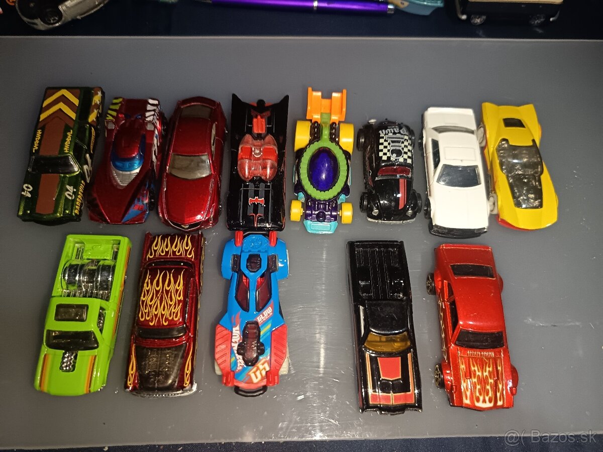 Predám autíčka Hotwheels 2