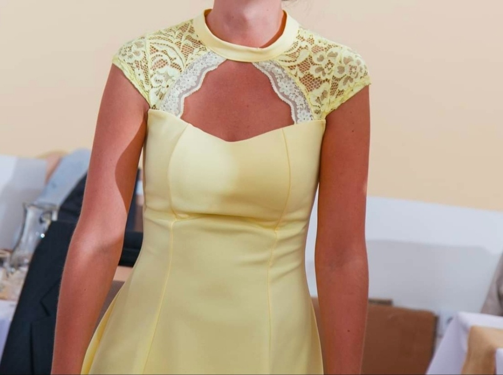 Dámske spoločenské šaty