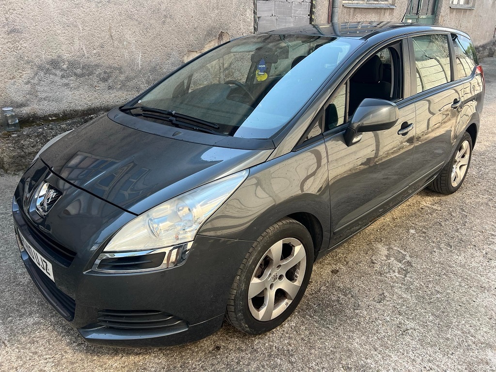 predam diely na peugeot 5008 1,6 hdi 2010 115000 mil rozpred