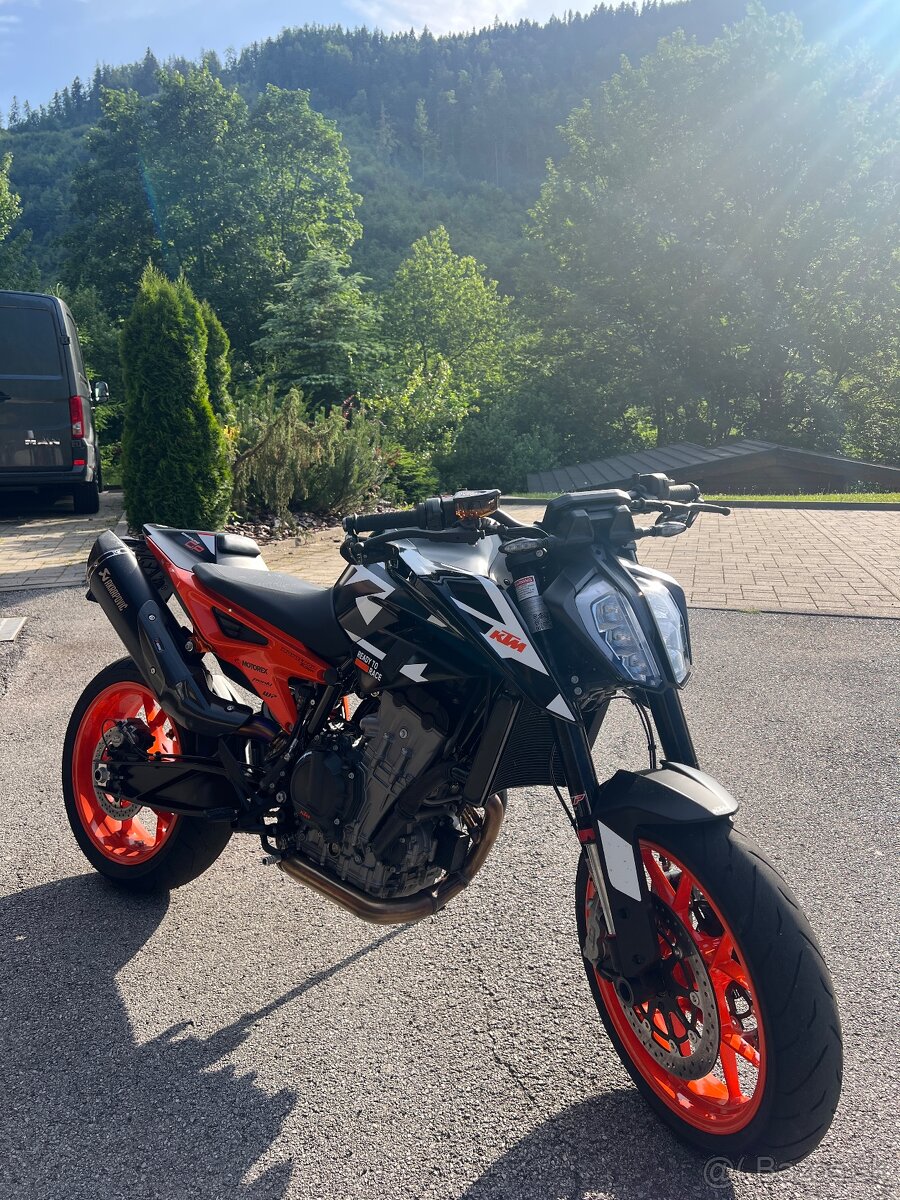 KTM 890 Duke GP