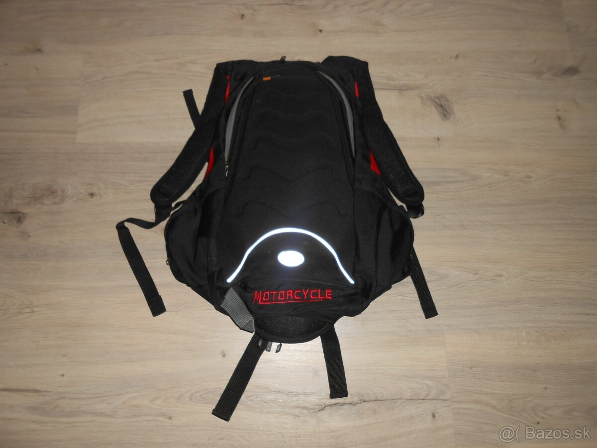 Predam malo pouzivany moto ruksak za super cenu len 20 euro.