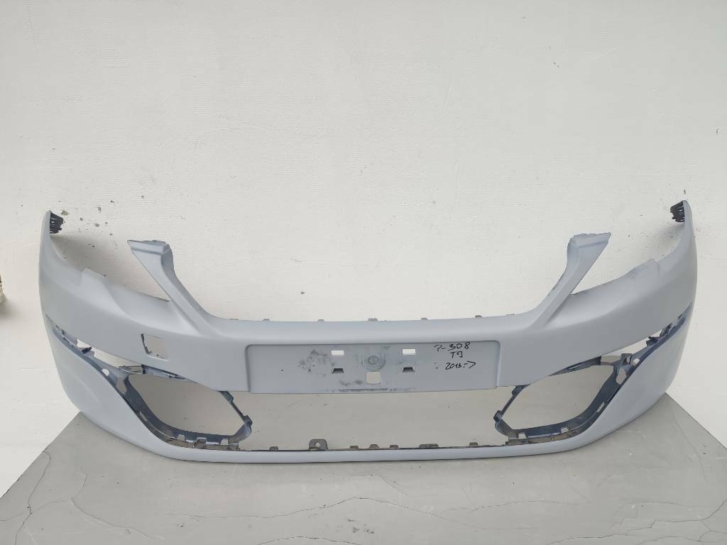 Peugeot 308 T9 2013- predný nárazník