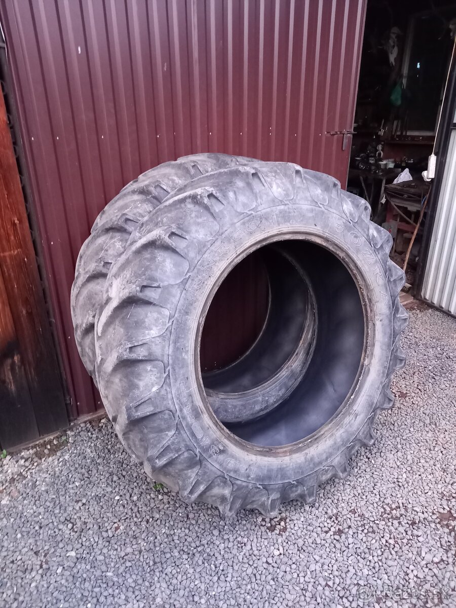 Zadné pneu na Zetor