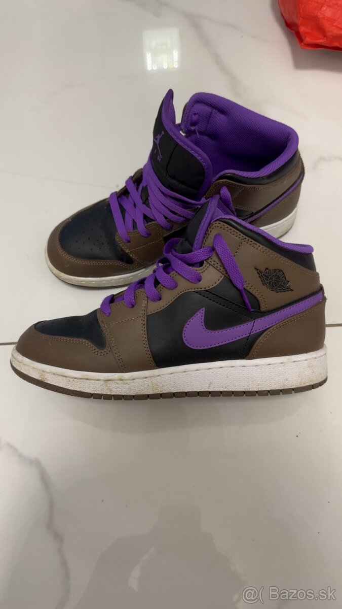 jordan 1 mid mocha purple velkosť 40