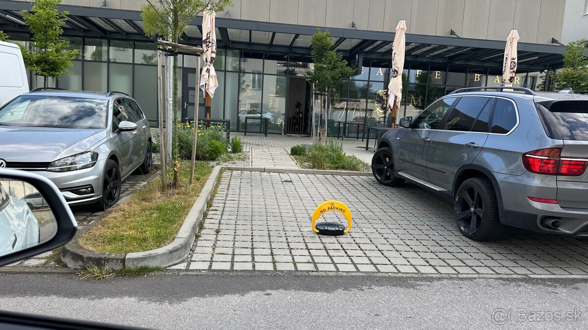 Parkovacie miesto KAMENCE na predaj alebo prenájom