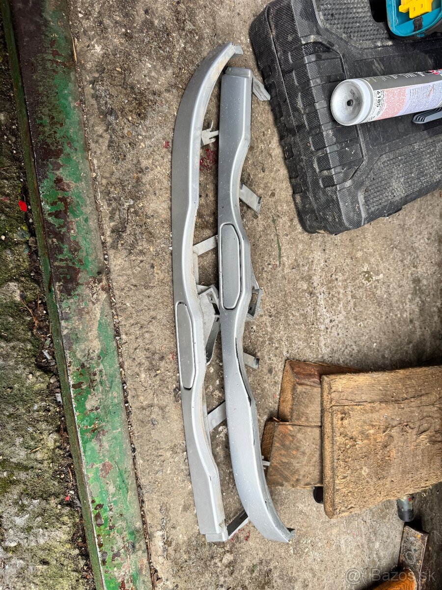 Bmw e46 listy pod svetla xenon