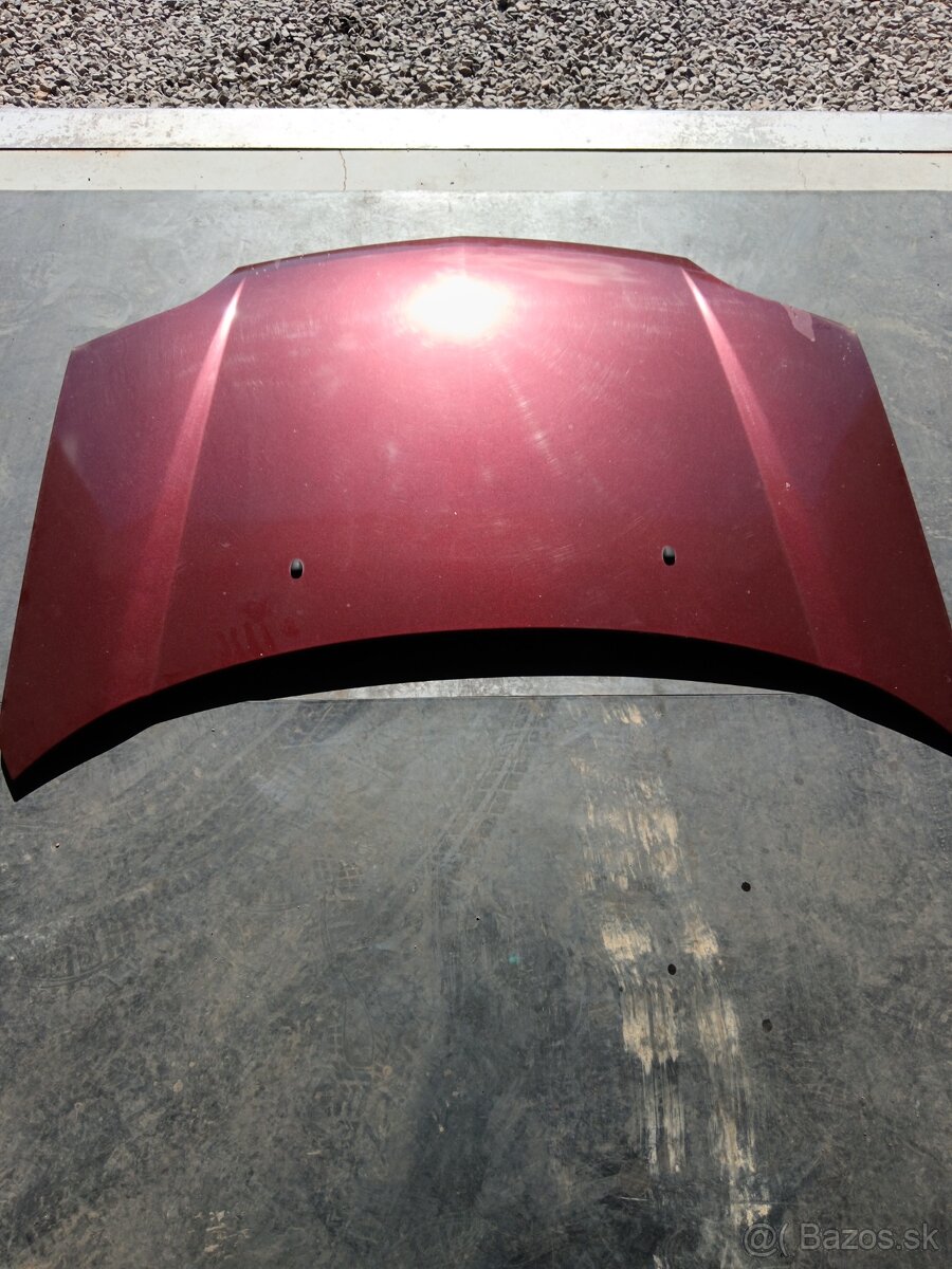 Kapota na Nissan X-Trail T30