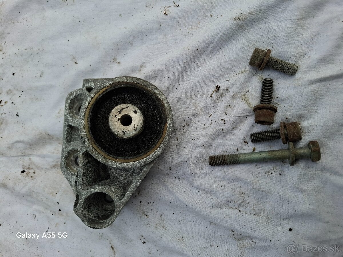 Predám silenblok diferenciálu Audi A8d2