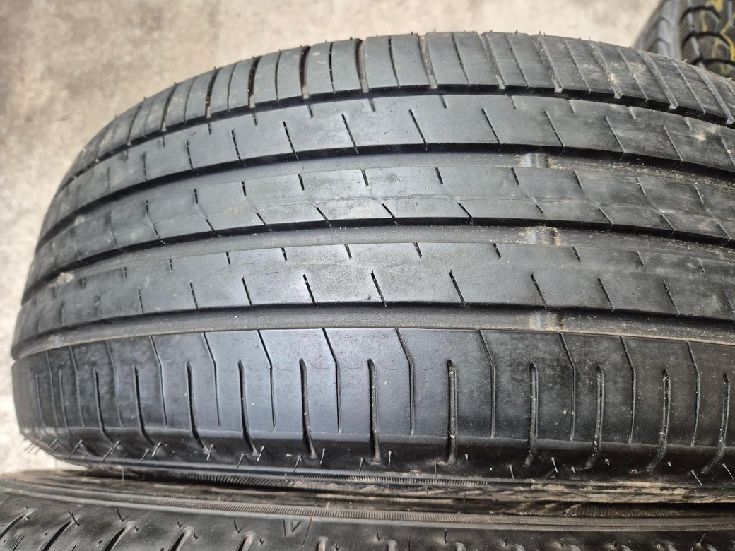 215/60 r16 letné 4 ks FALKEN dezén 6,8 - 5,4 mm DOT2020