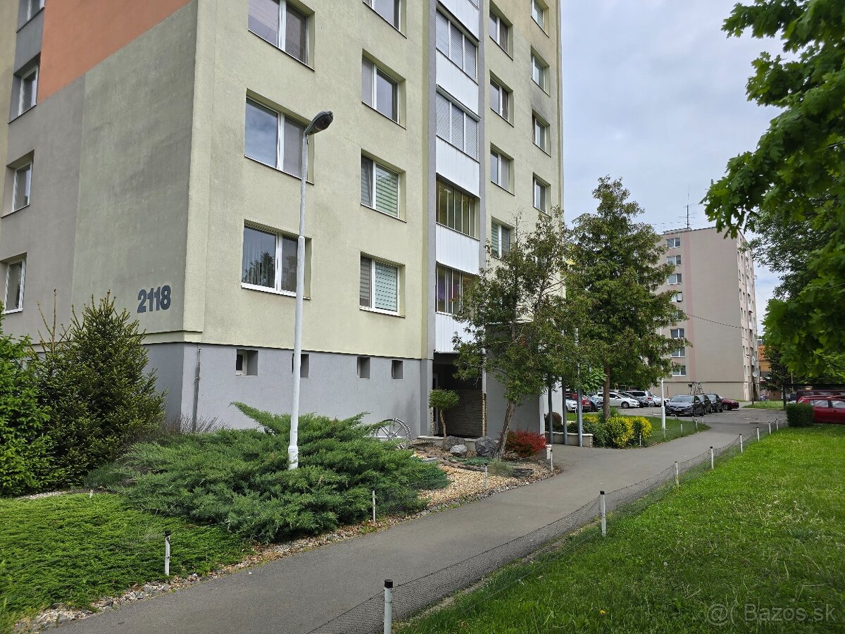 Prenájom 3.izbového bytu vo výbornej lokalite v TV