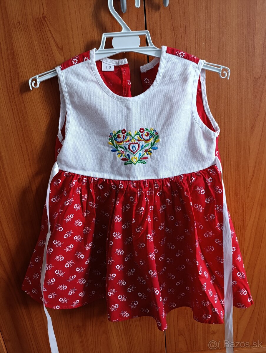 Folklórne detské šaty 98/104