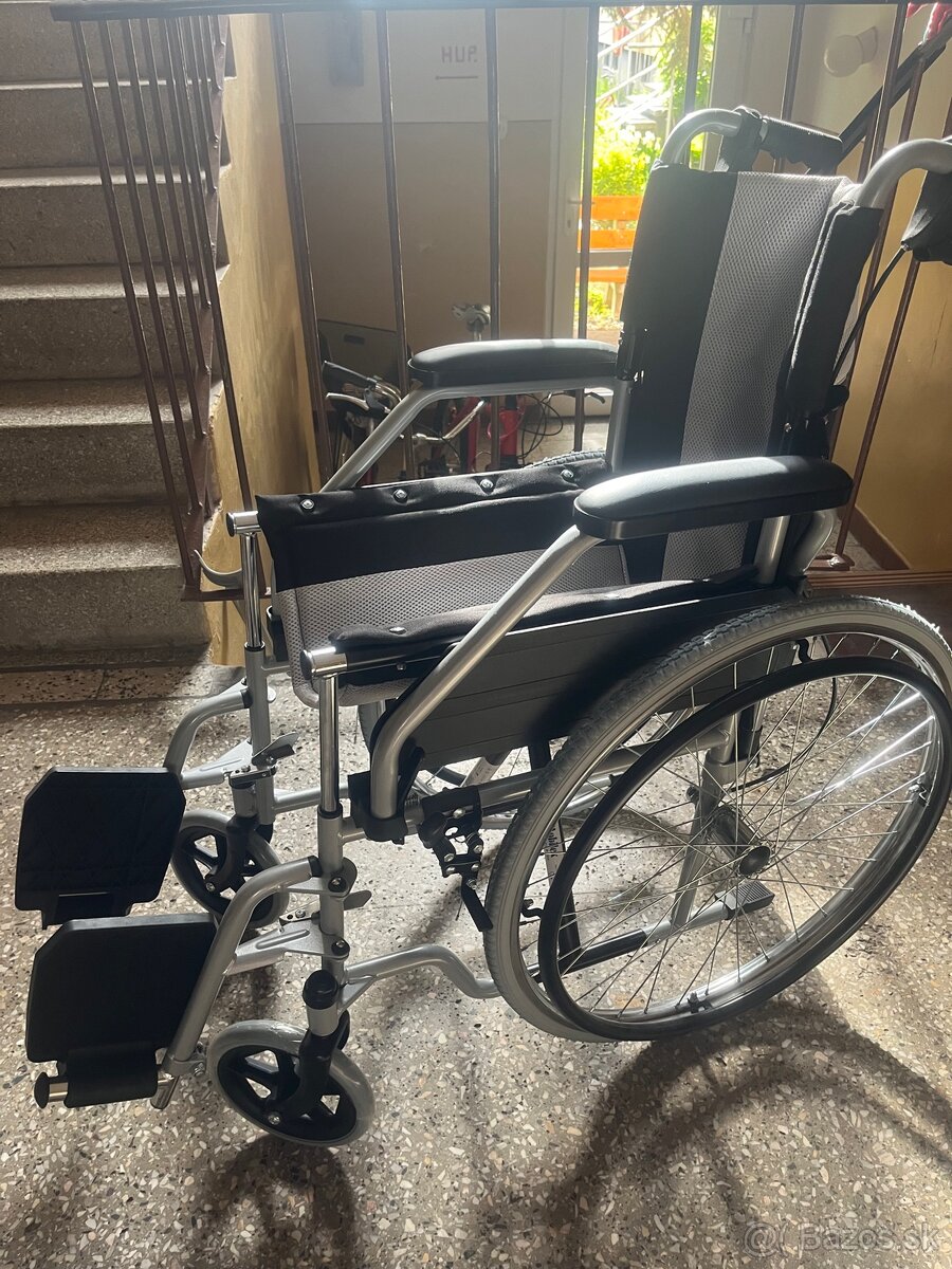 Invalidný vozík