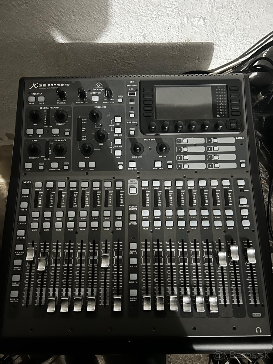 Behringer rx32