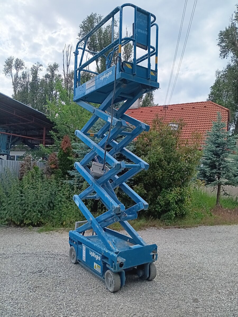 Upright MX 19