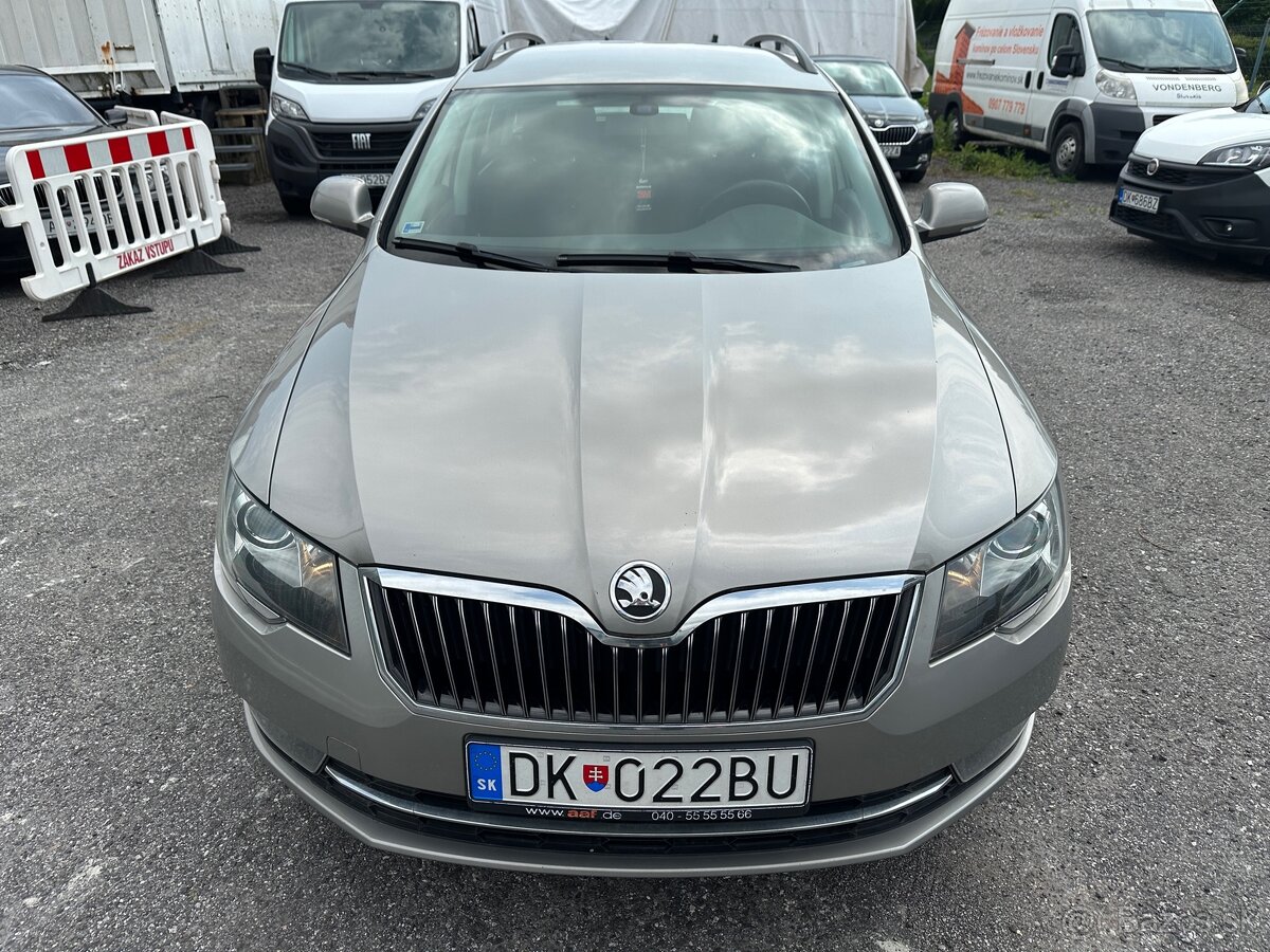 Škoda Superb Combi 2.0 TDi 125kW 170PS DSG 10/2014
