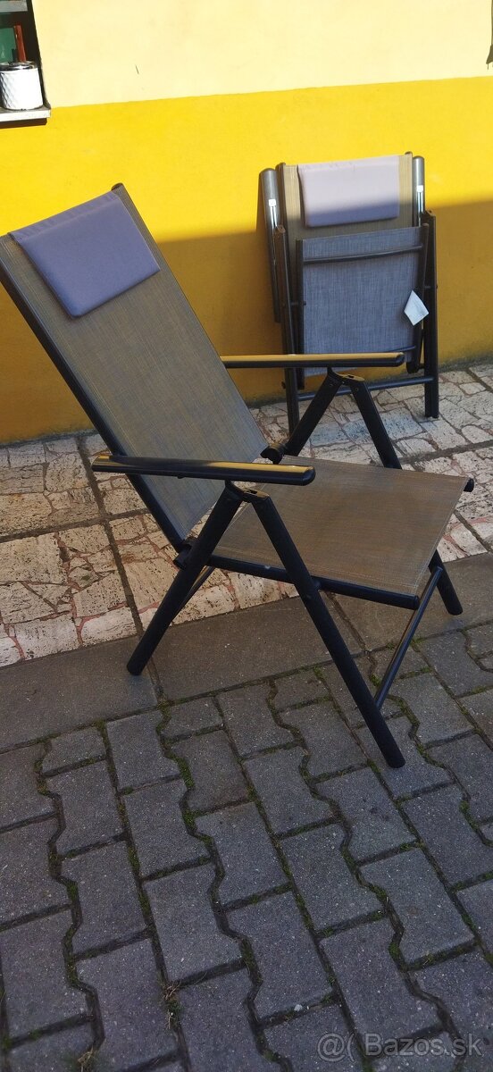 stoličky na balkon