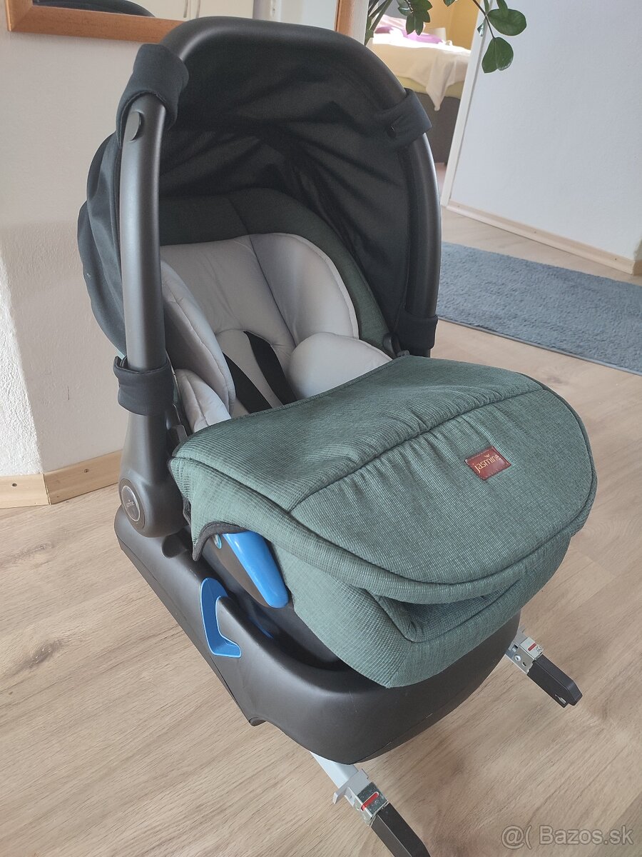 Autosedačka (vajíčko) + Isofix základňa