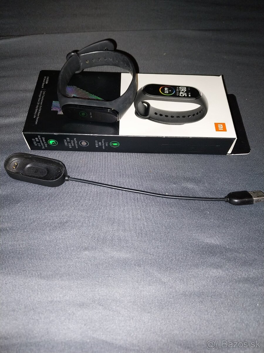 Xiaomi band 4
