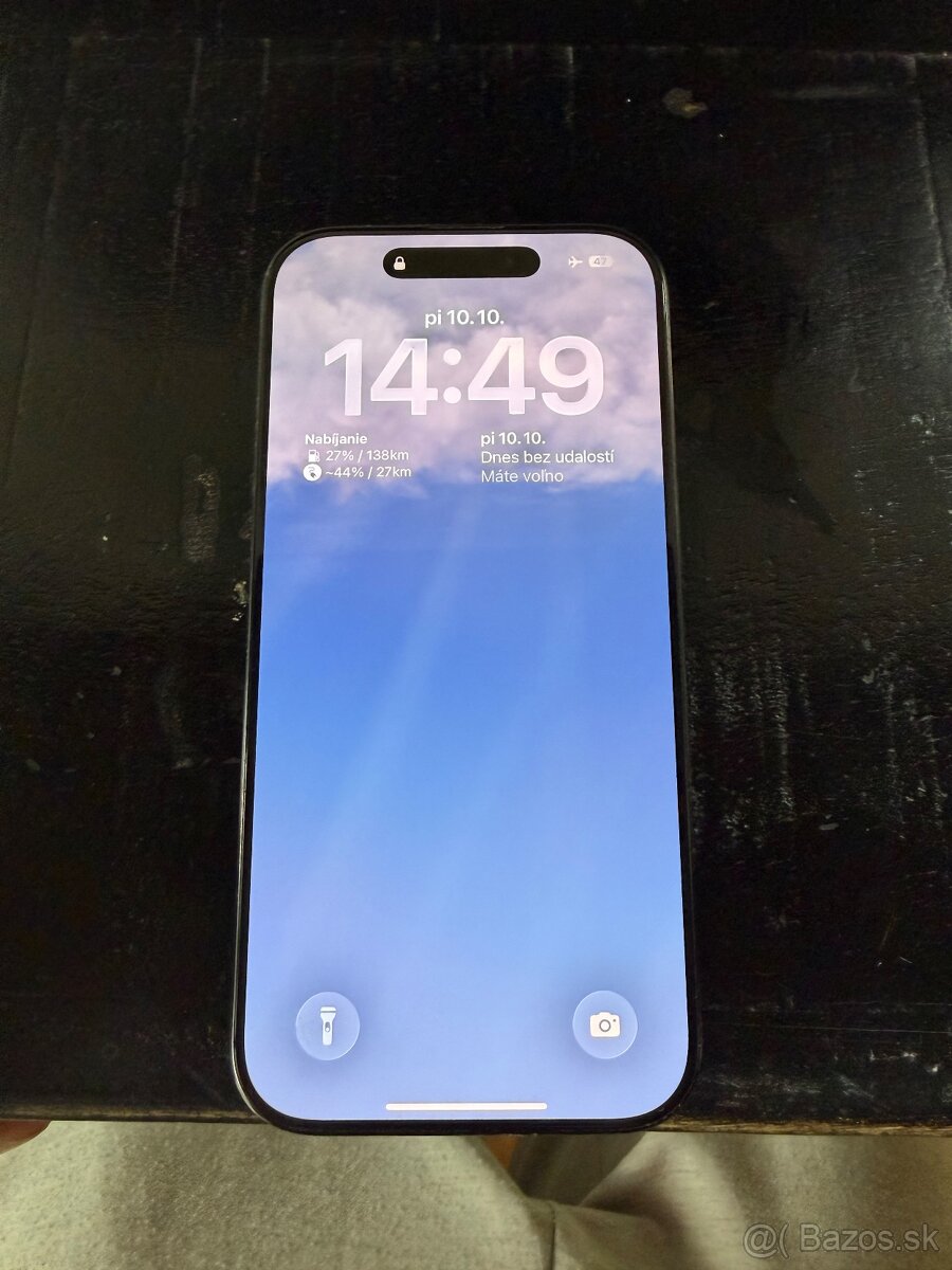iphone 16pro cierny 256gb