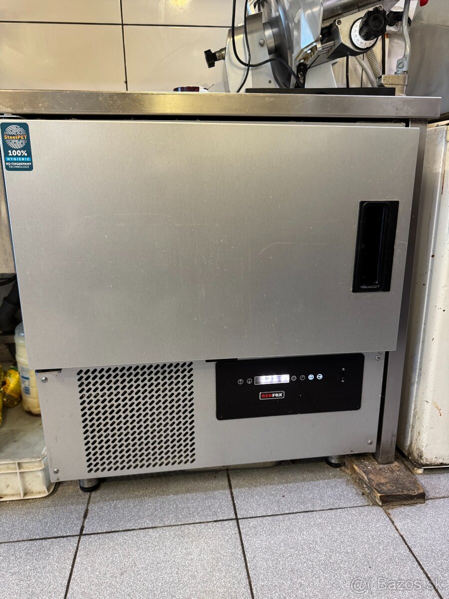 Šoková chladnička/mraznička