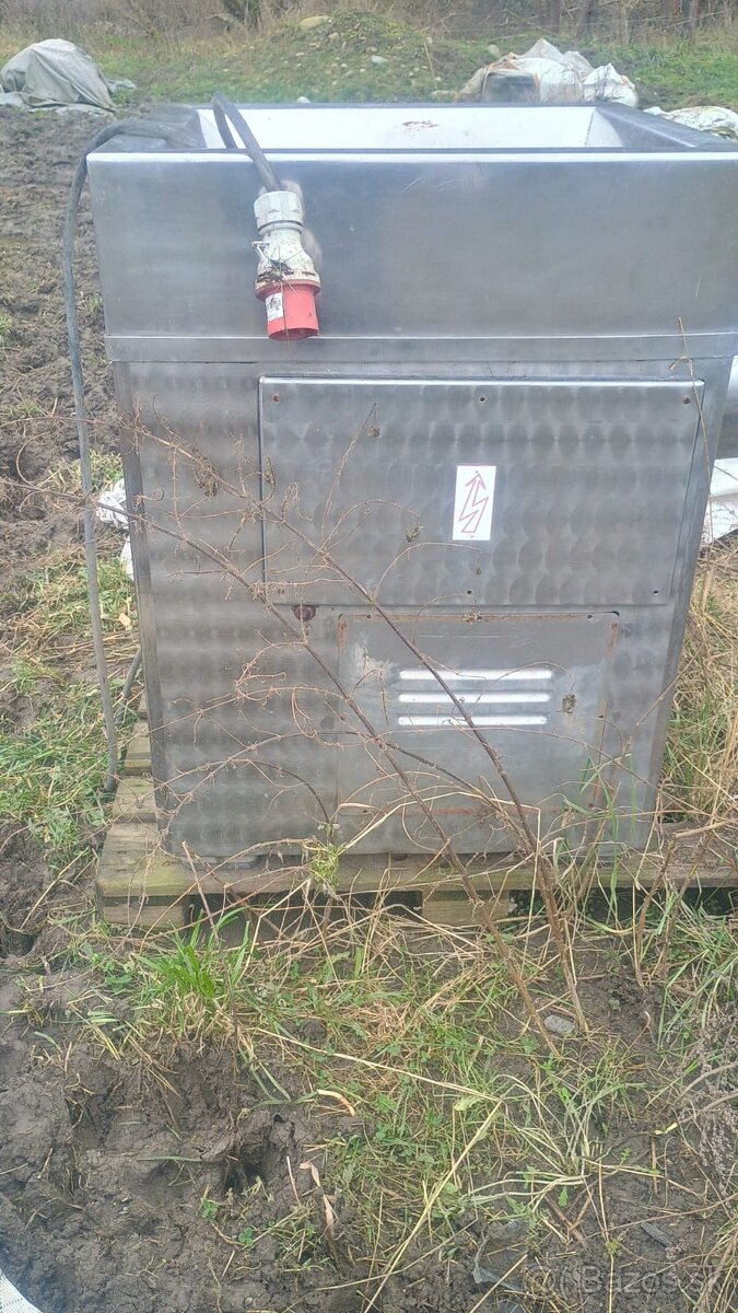 Rezačka mäsa rm1000