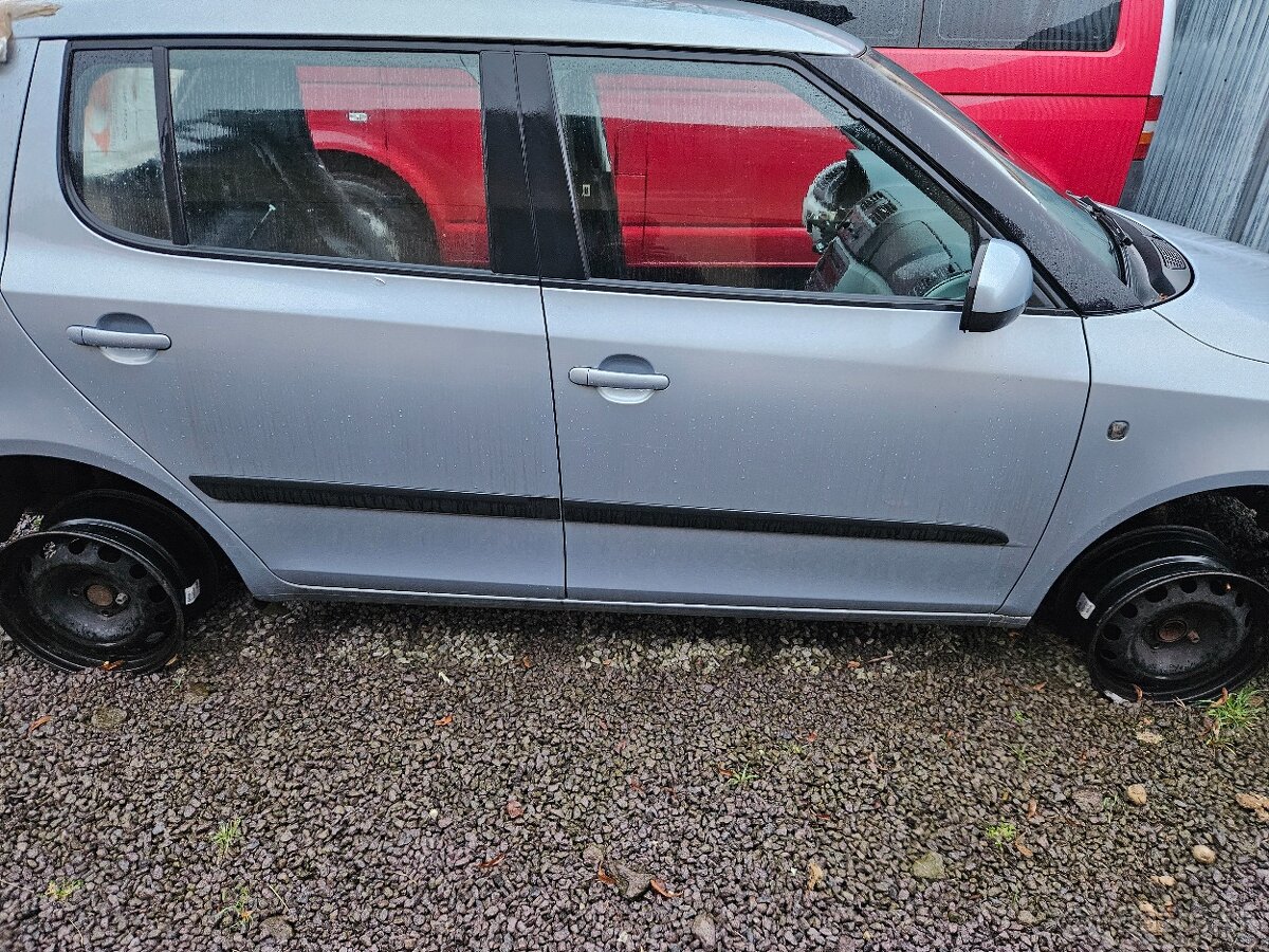 Dvere škoda fabia 2