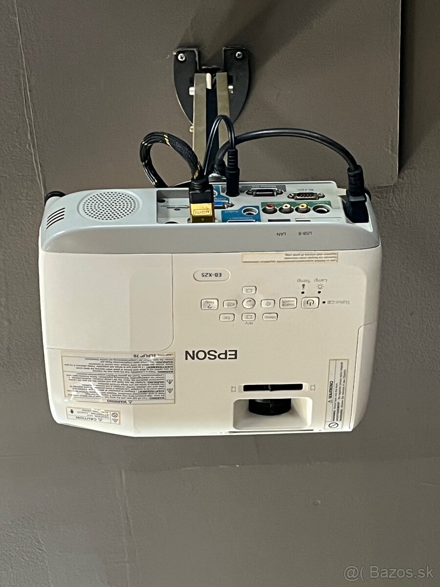 Epson EB-X25 projektor