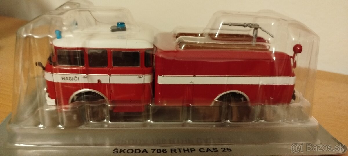 Predám model auta škoda 706 RTHP 1:43.