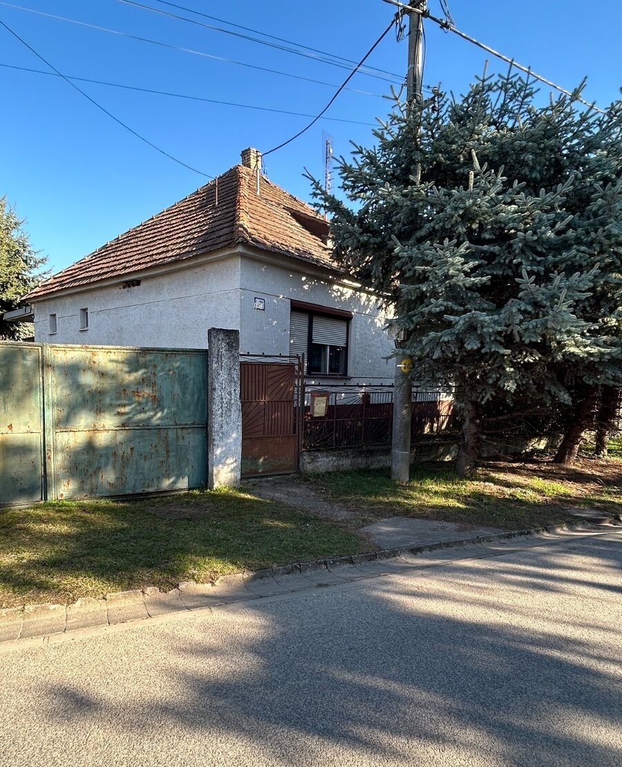 Na predaj 3 izbový rodinný dom v obci Pata okr. Galanta