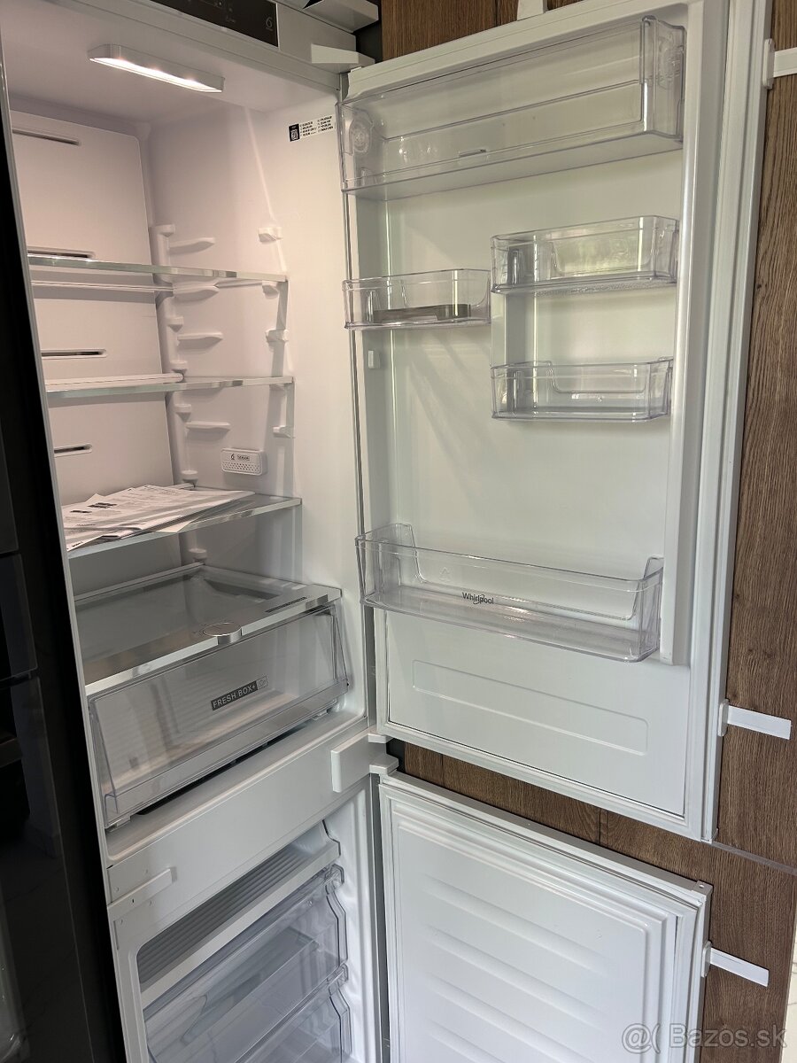 Vstavaná chladnička Whirlpool WHC18 T573