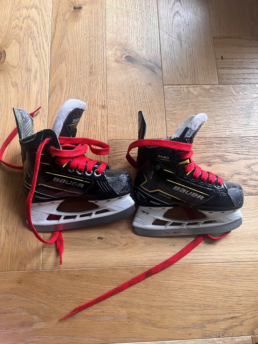 Hokejové korčule Bauer Supreme Y10