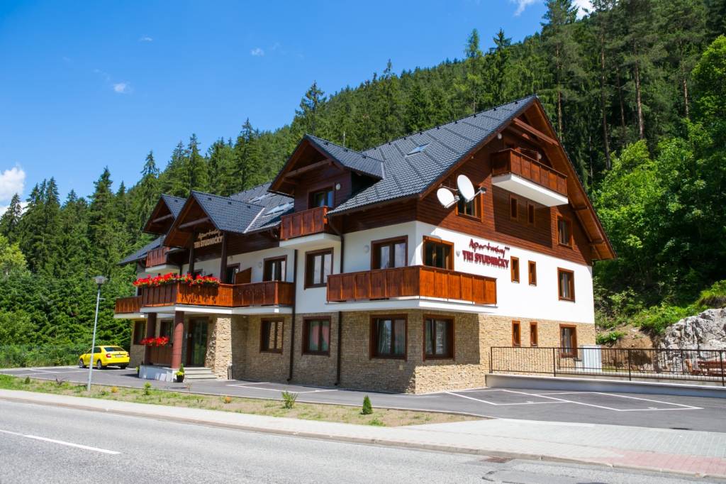Byt v Apartmánovom dome TRI STUDNIČKY s vyťažovaním