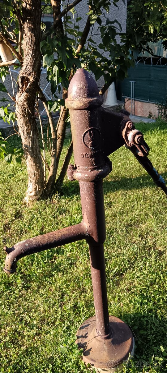 Ručná pumpa na vodu