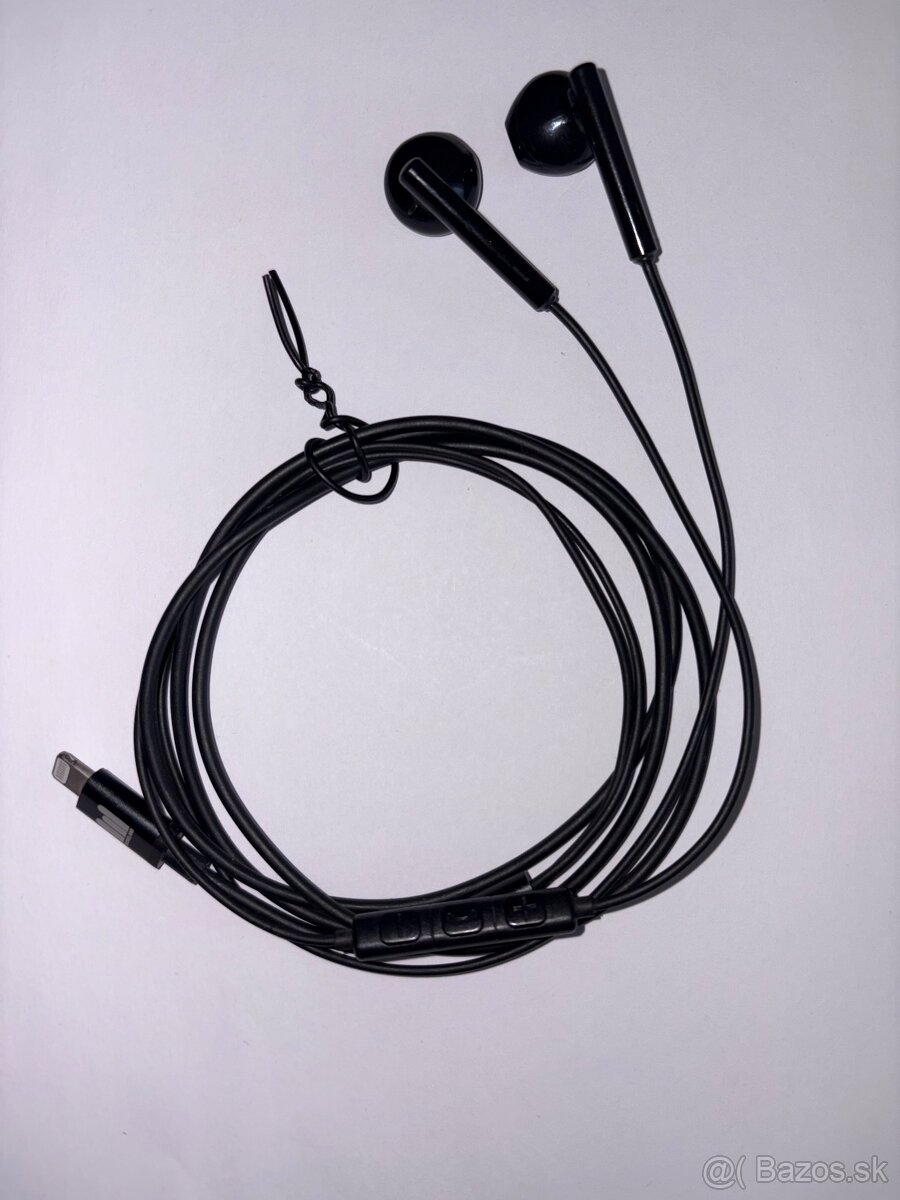 Predám slúchadlá na iPhone