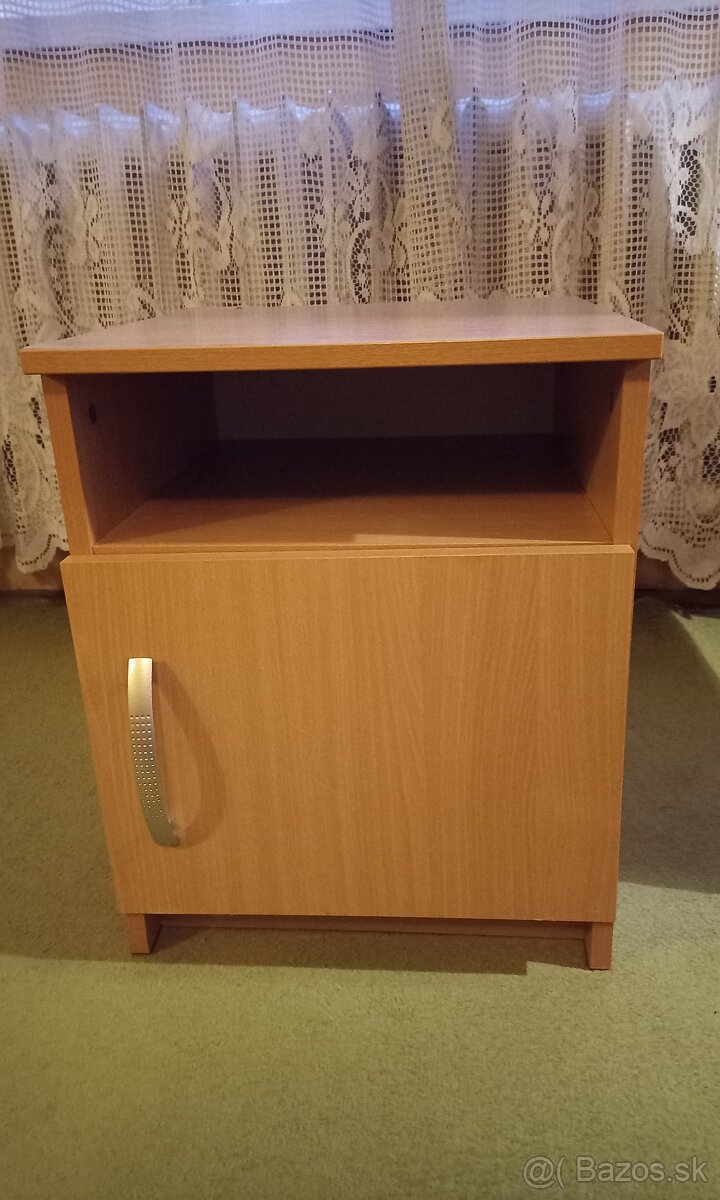 Nočný stolík
