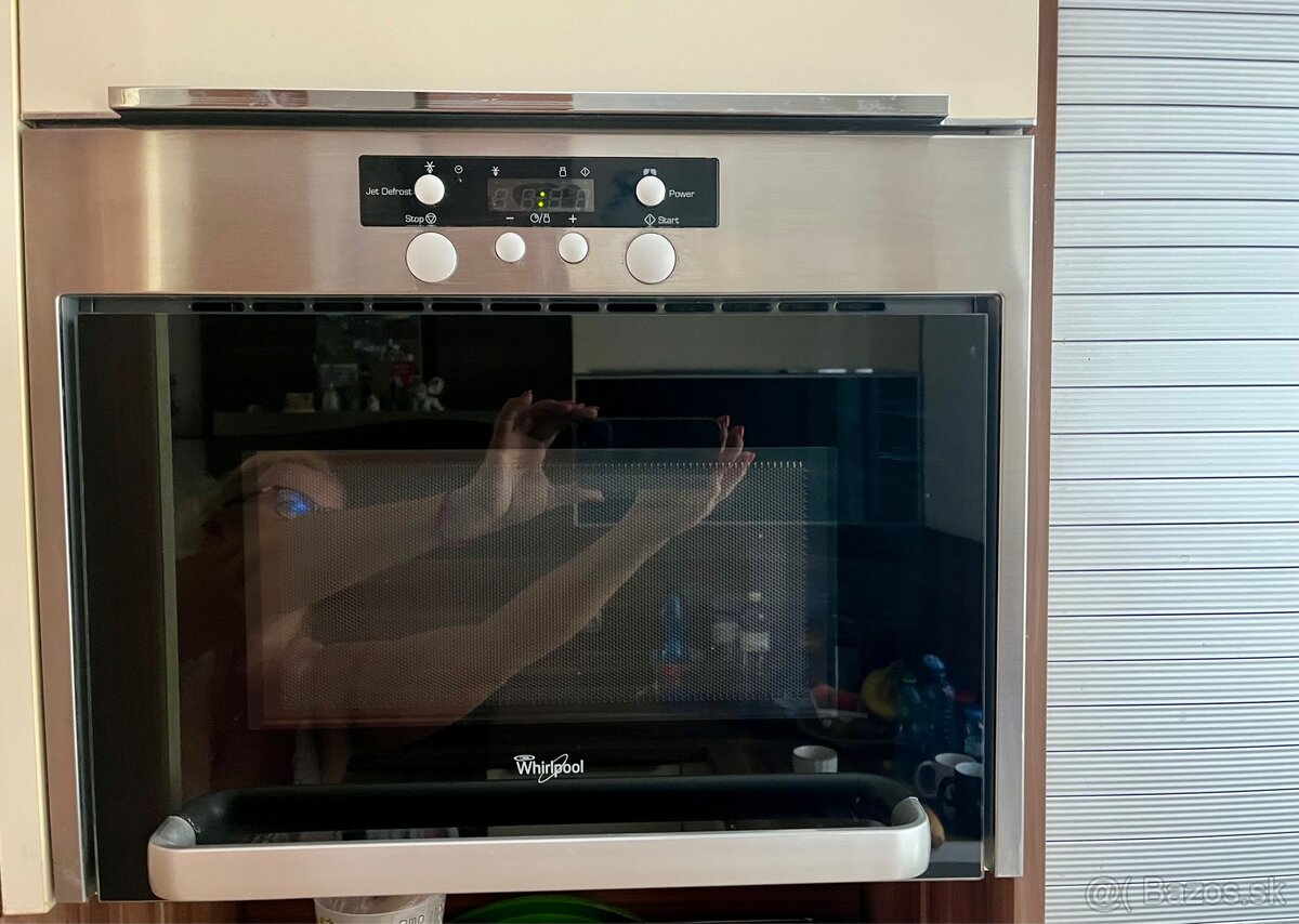 Zabudovaná Mikrovlnka Whirpool 50 cm
