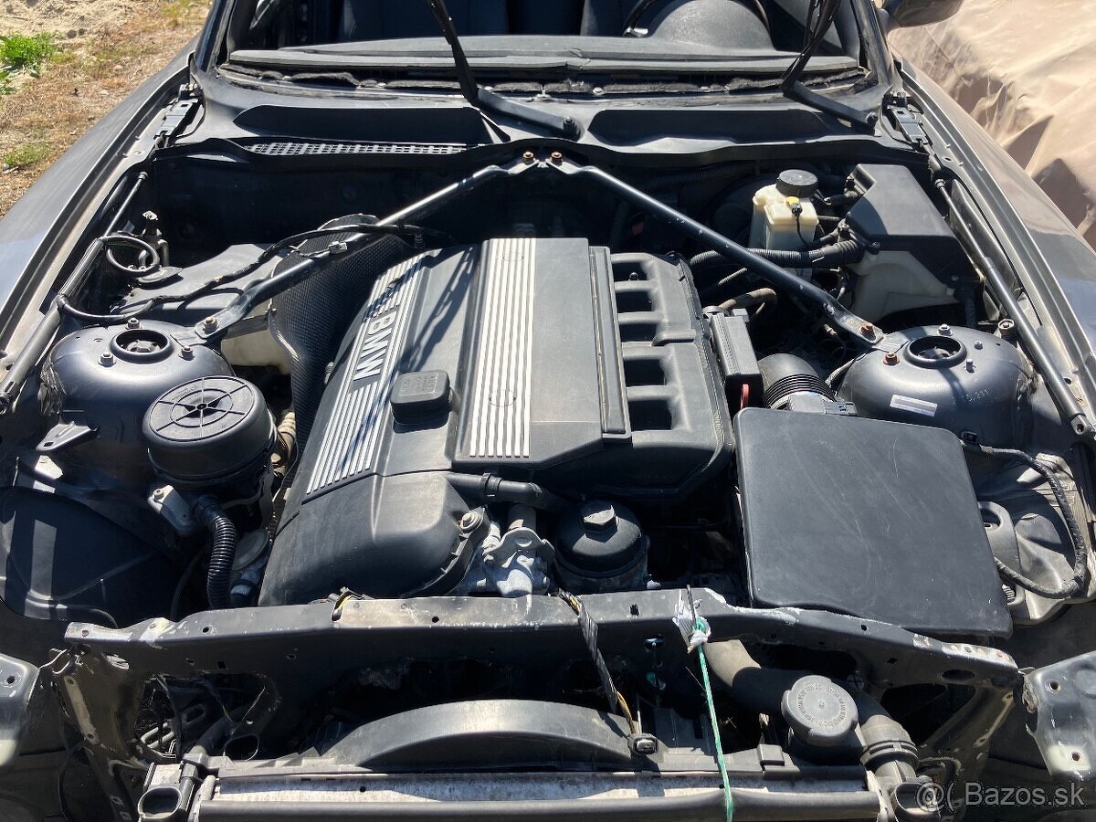 Predám BMW Z4 2.5 i bez TP