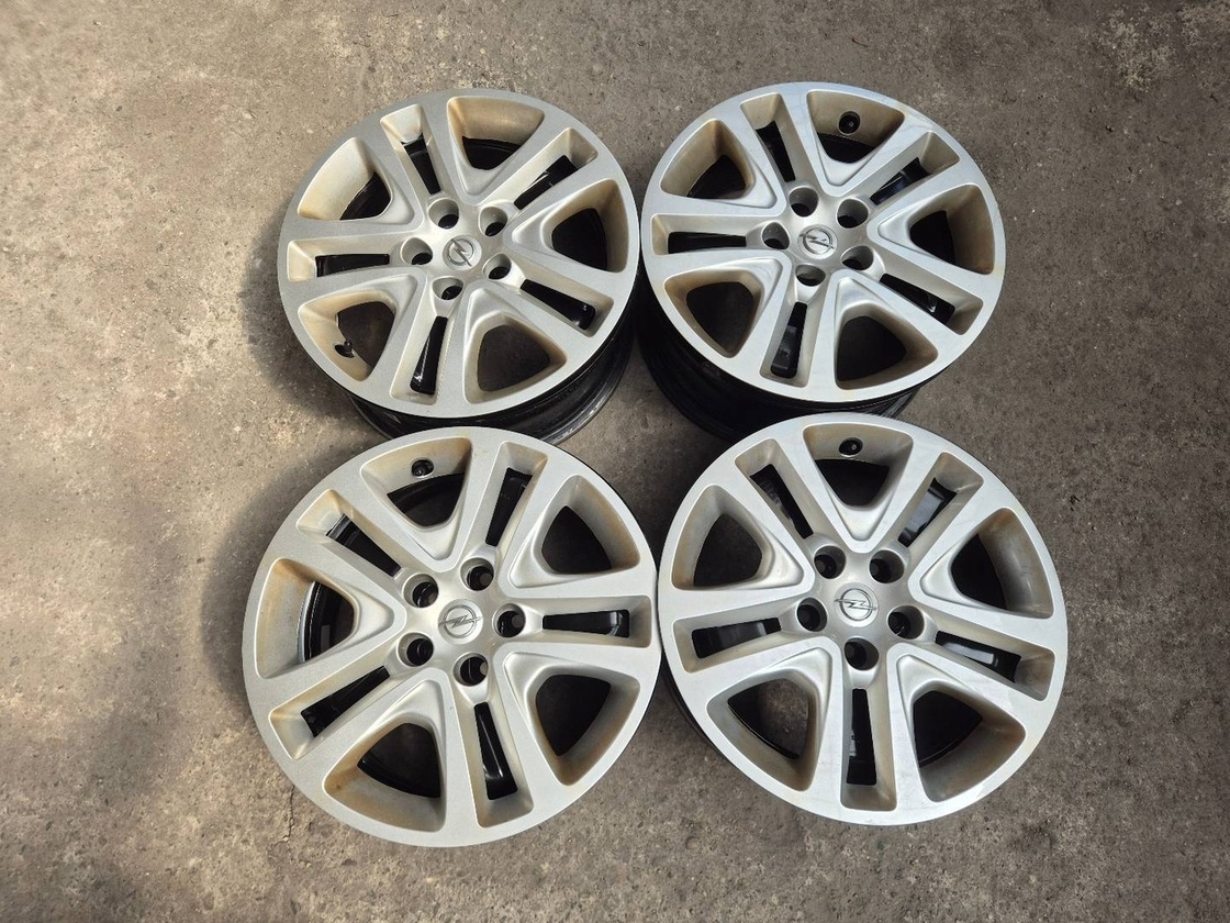 5x105 r16 ET41 x 6,5J disky OPEL