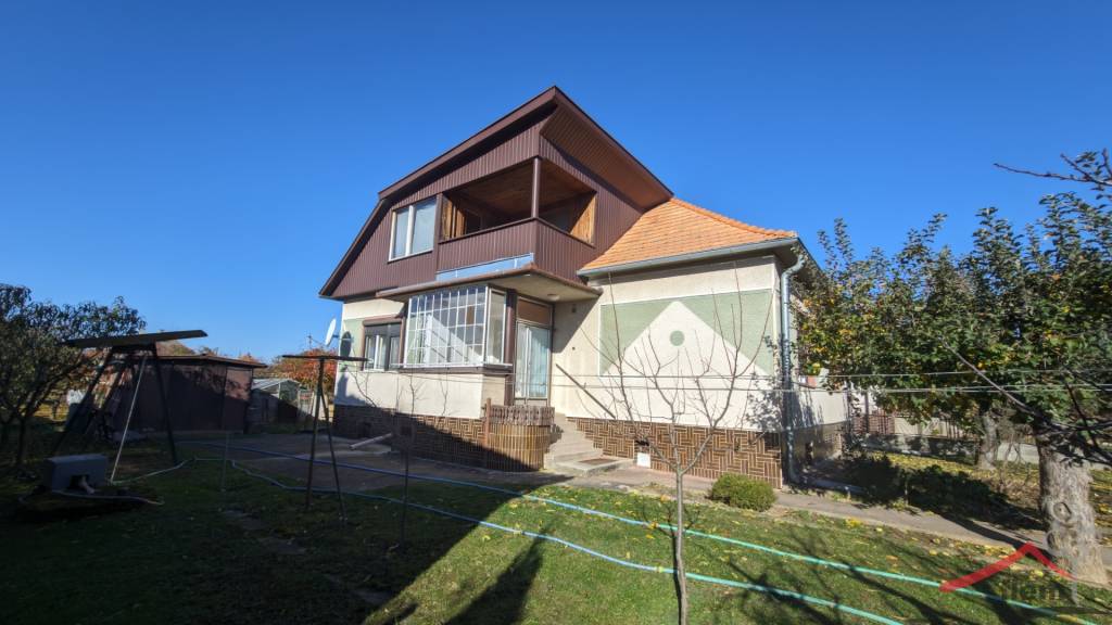 5-izbový rodinný dom na predaj v Hornom Ohaji, okr. NR, poze