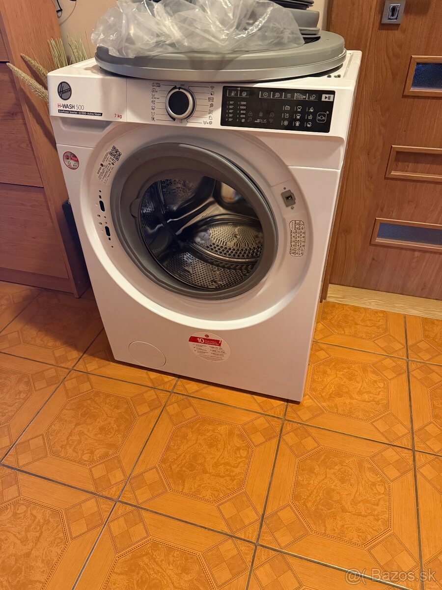 Úzka pracka Hoover H-Wash500 wifi