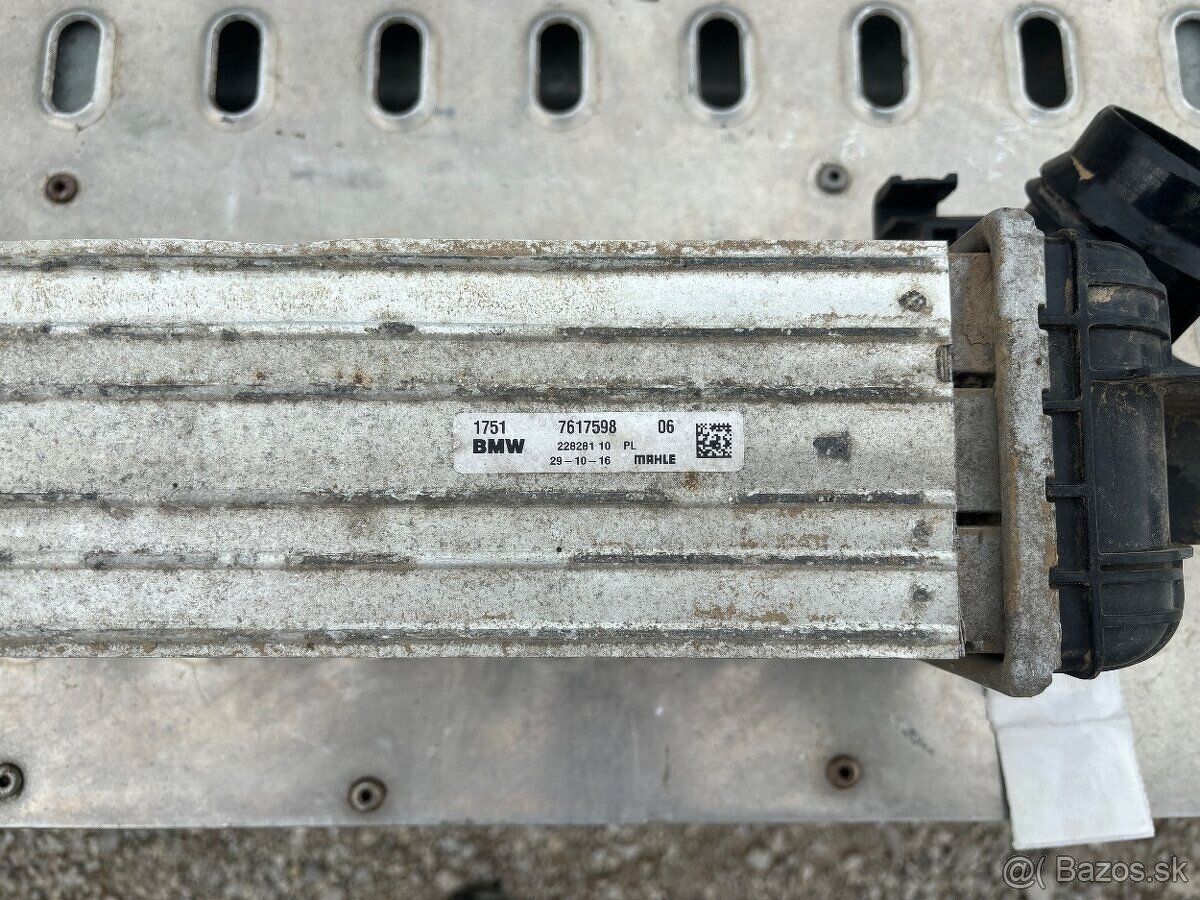 Predám intercooler BMW 7617598