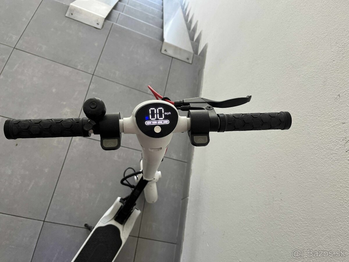 Elektrická kolobežka