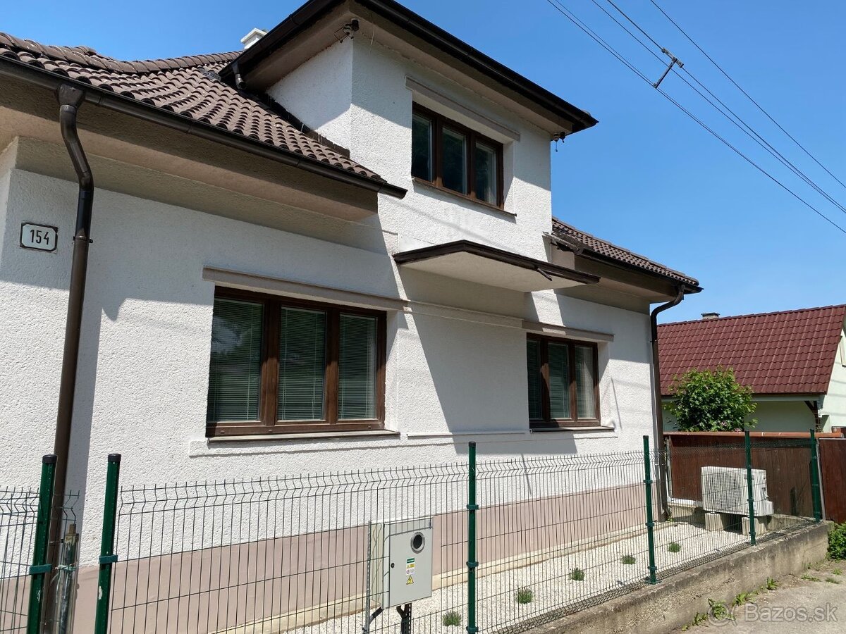 Zrekonštruovaný rodinný dom s pozemkom, Lúka nad Váhom
