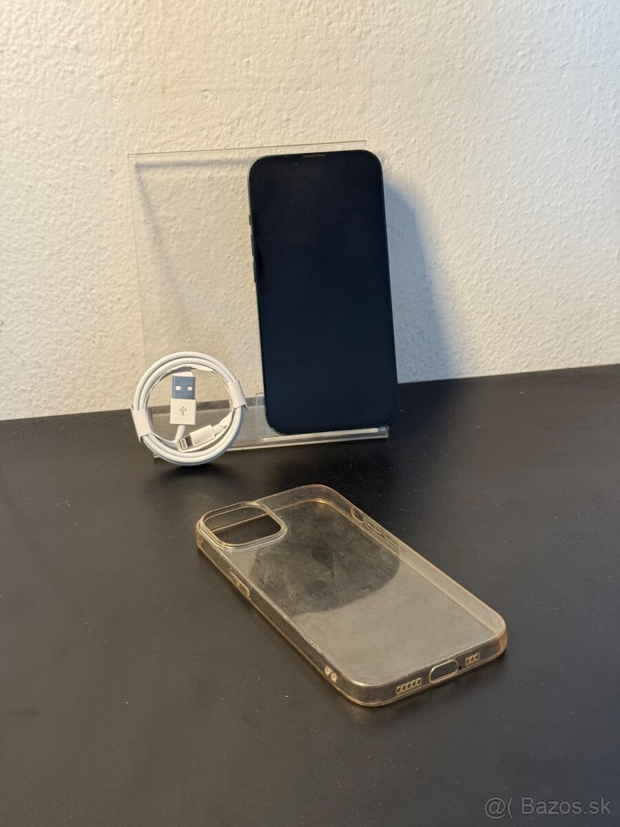 Predám Apple iPhone 13 256GB Bežné známky používania